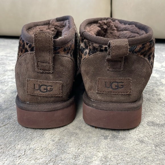 UGG Classic Ultra Mini Caspian Burnt Cedar Leopard Cheetah Animal Calf Hair 8 - Picture 8 of 14
